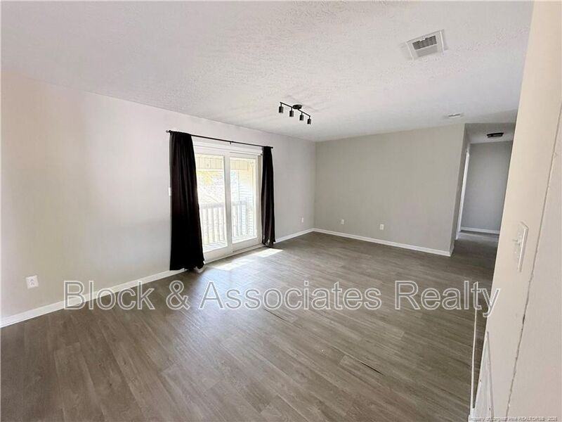 4077 Professional Dr - Photo 2 of 9