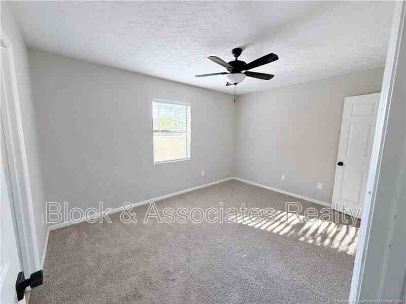 4077 Professional Dr - Photo 6 of 9