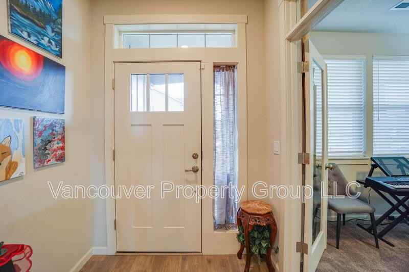 11812 Ne 137th Ave - Photo 3 of 27