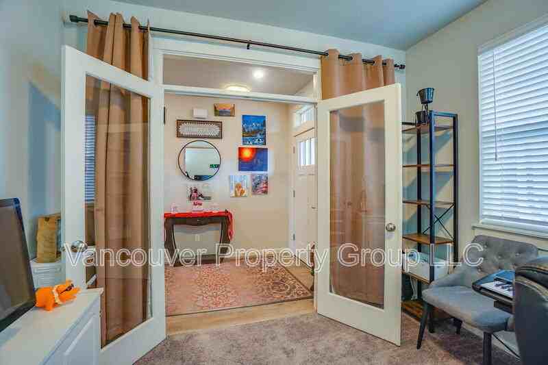 11812 Ne 137th Ave - Photo 4 of 27