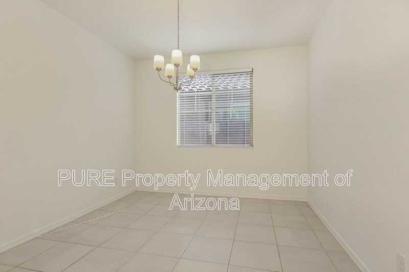 3769 N 102nd Ave - Photo 7 of 30