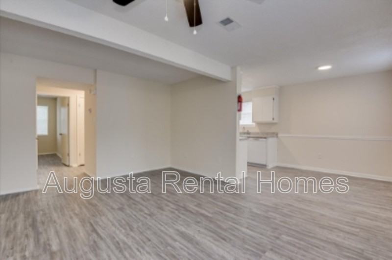 2571 1/2 Tobacco Rd - Photo 4 of 14