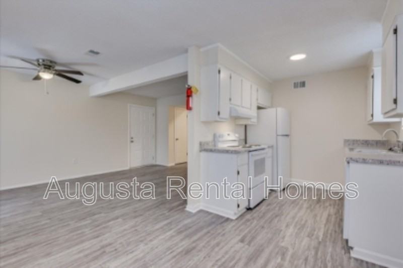 2571 1/2 Tobacco Rd - Photo 6 of 14