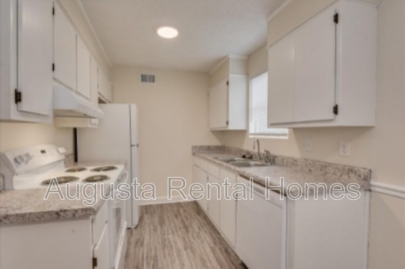 2571 1/2 Tobacco Rd - Photo 7 of 14