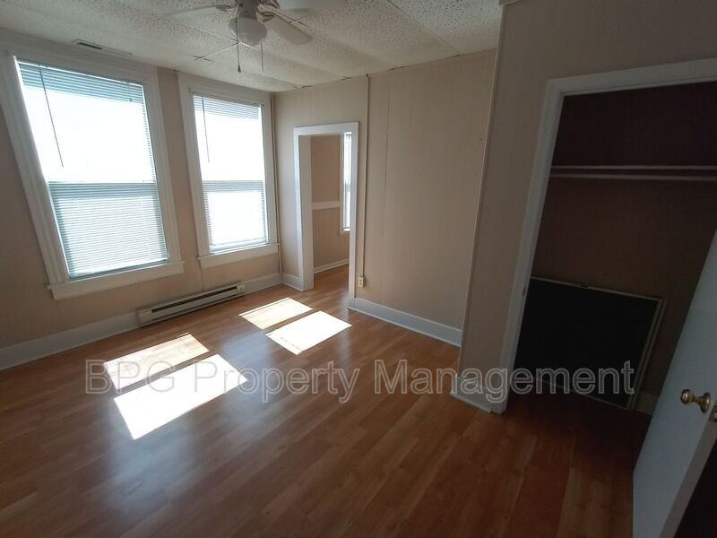 205 N Main St #1F - Photo 3 of 41