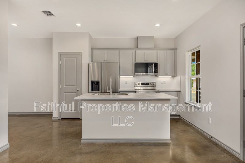 13554 Farm To Market Road - Photo 2 of 10