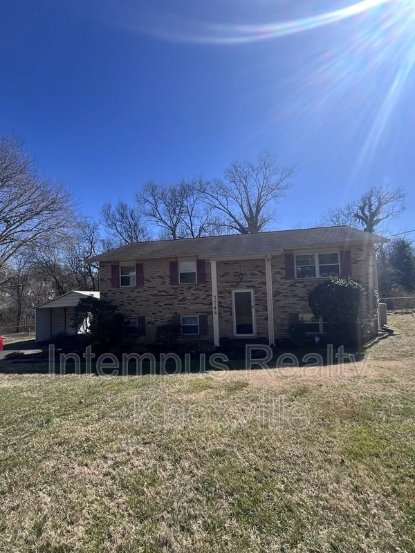 7748 Queensbury Dr - Photo 2 of 43