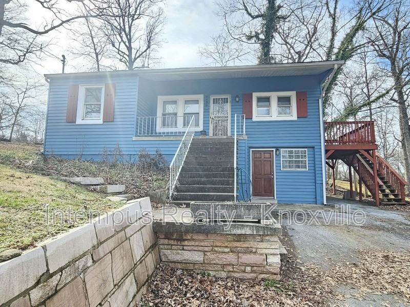 4450 Galbraith School Rd - Photo 4 of 23