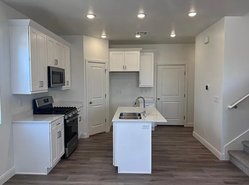 491 W Bronze Ridge Pl - Photo 6 of 18