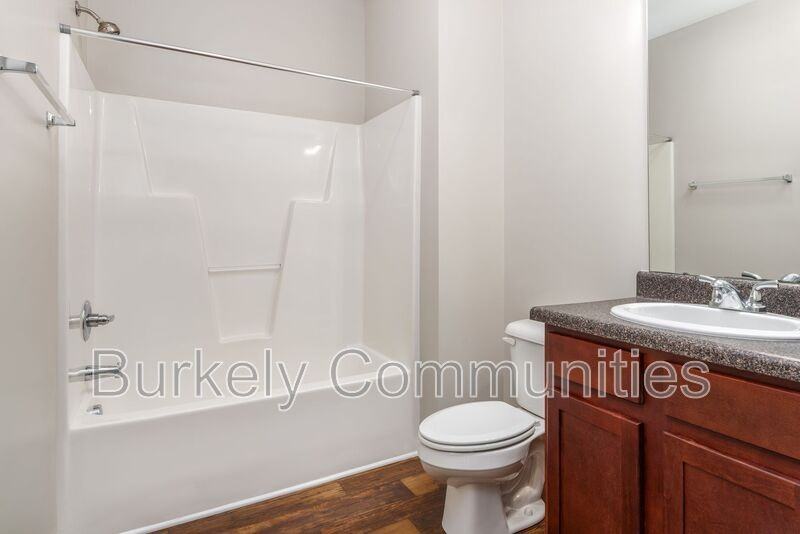 104 Thornton Ct #G - Photo 7 of 34