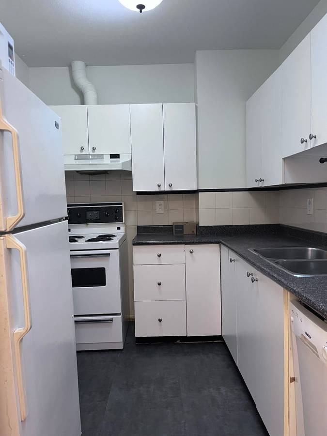 3318 Main Street - Photo 3 of 3