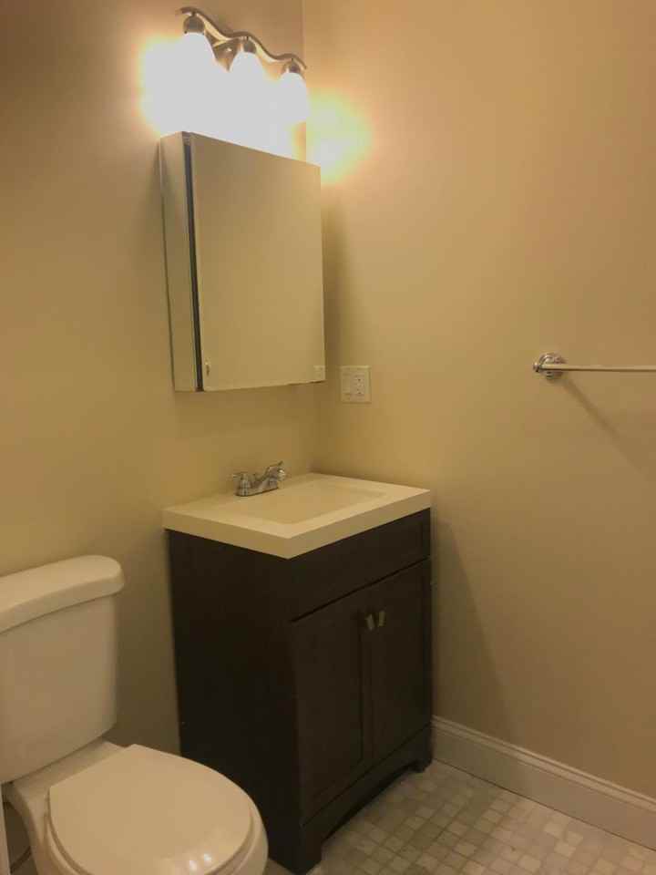 140 Marcella Street - Photo 5 of 22