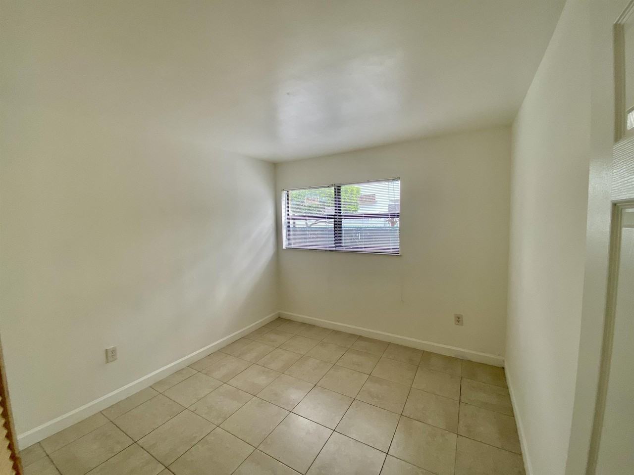 2207 Jackson Street - Photo 7 of 11