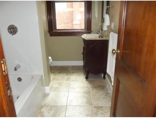 Moore Street Apartments - Photo 5 of 45