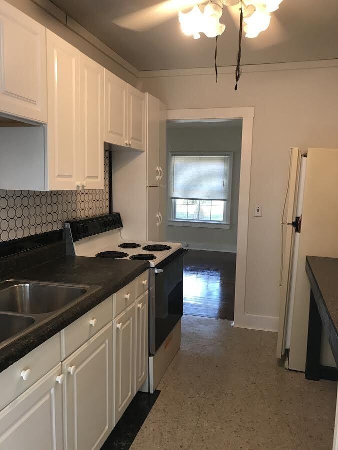 111 Stewart Ave 14-1075375 - Photo 4 of 6