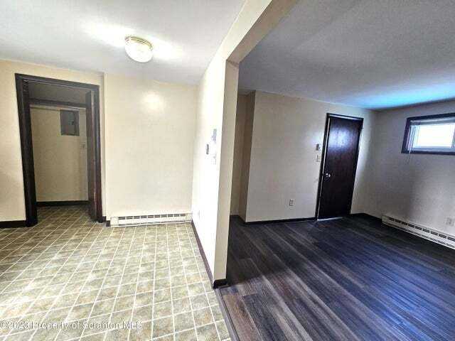 526 North  Hughes Court - Photo 4 of 8