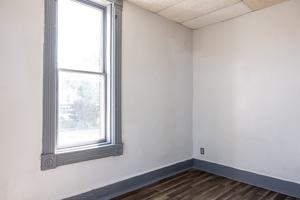 featured image of 121 E Quincy St