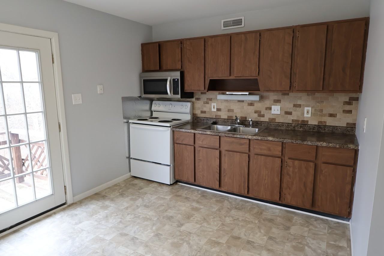 205 Long Street - Photo 7 of 46