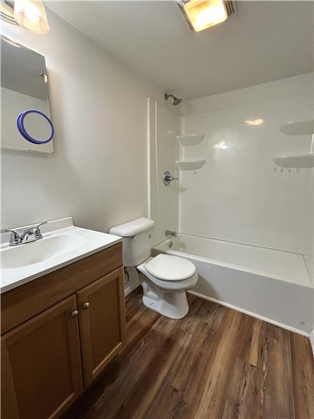 301 Main St #3 - Photo 6 of 8