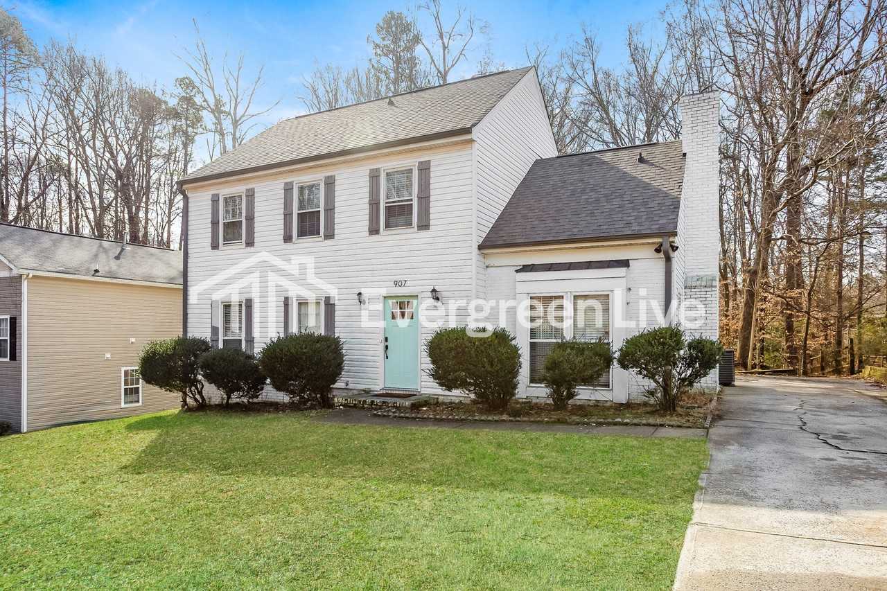 907 Doby Springs Dr - Photo 3 of 15