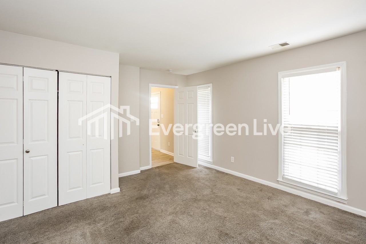 907 Doby Springs Dr - Photo 5 of 15