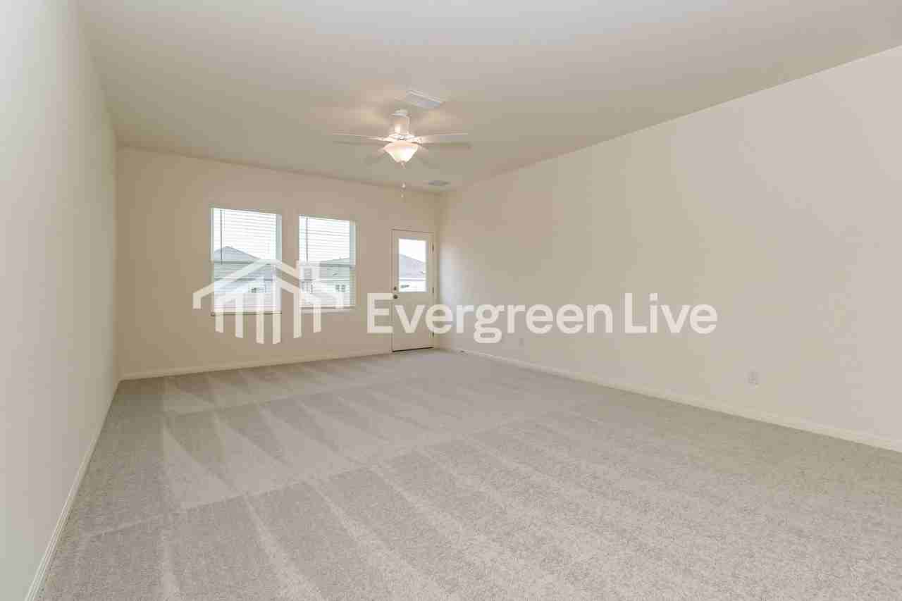 16113 Viburnum Dr - Photo 2 of 15