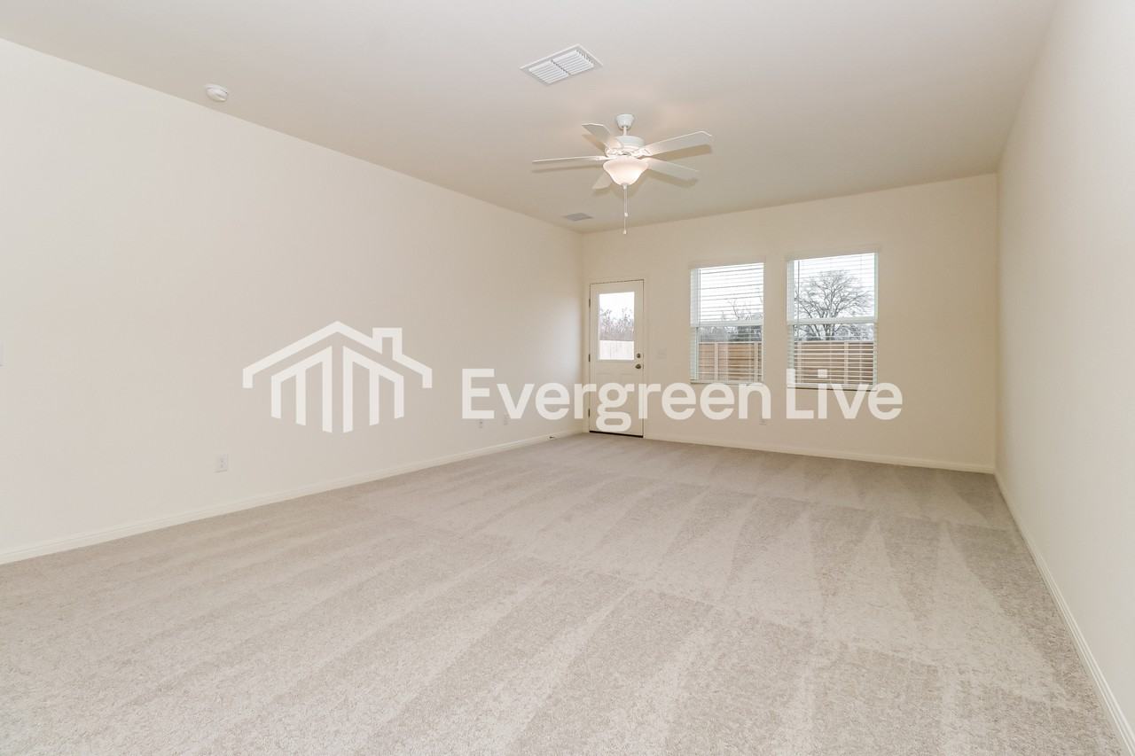 16024 Viburnum Dr - Photo 7 of 15