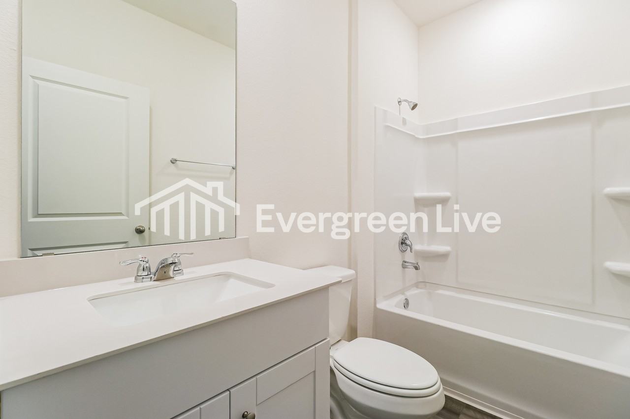 16024 Viburnum Dr - Photo 5 of 15