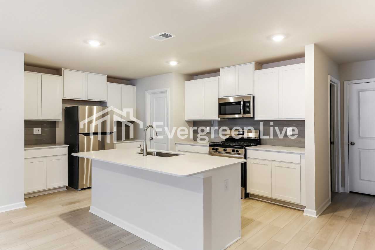 209 Meadow Gate Court - Photo 6 of 15