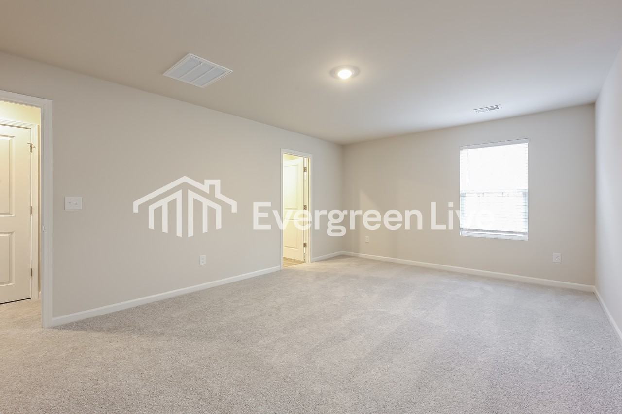 207 Meadow Gate Court - Photo 7 of 15