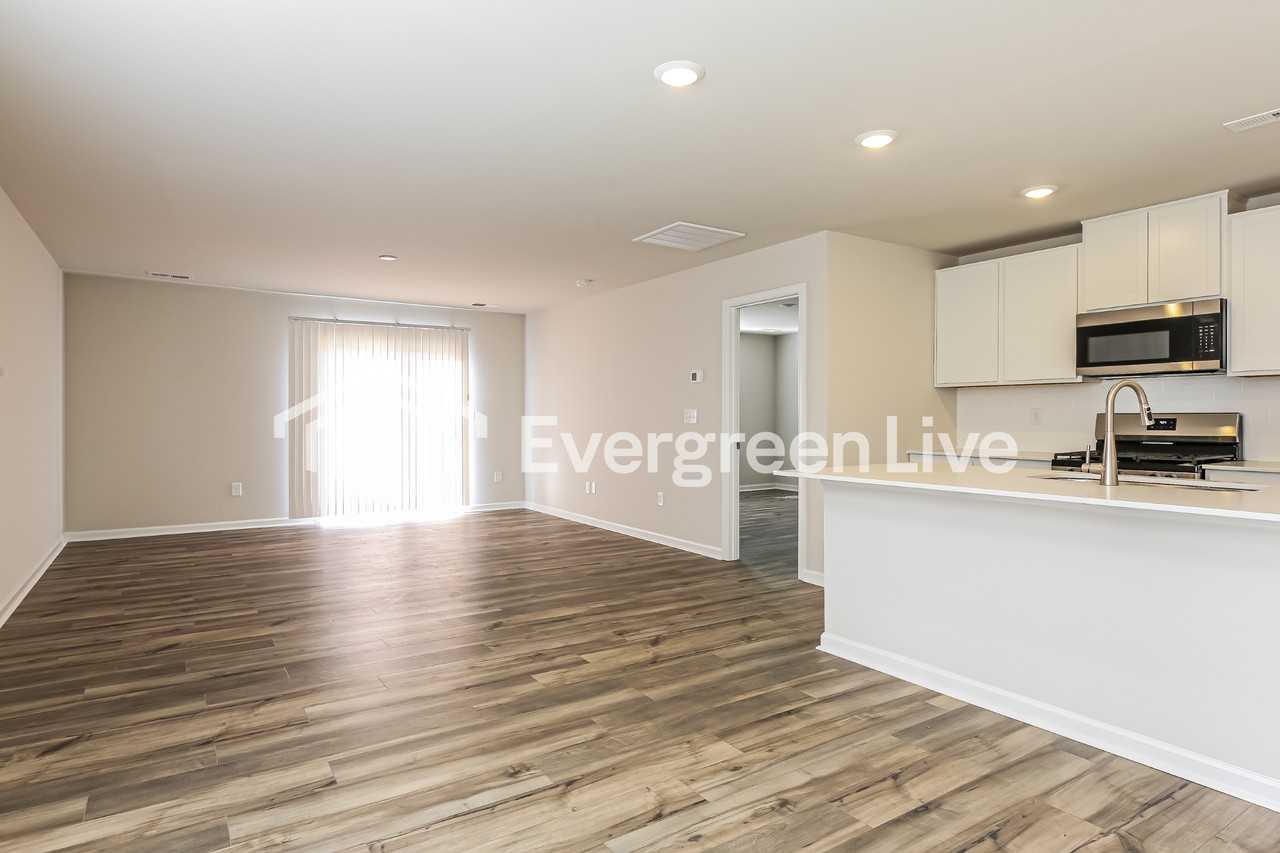 105 Stokely Way - Photo 4 of 15