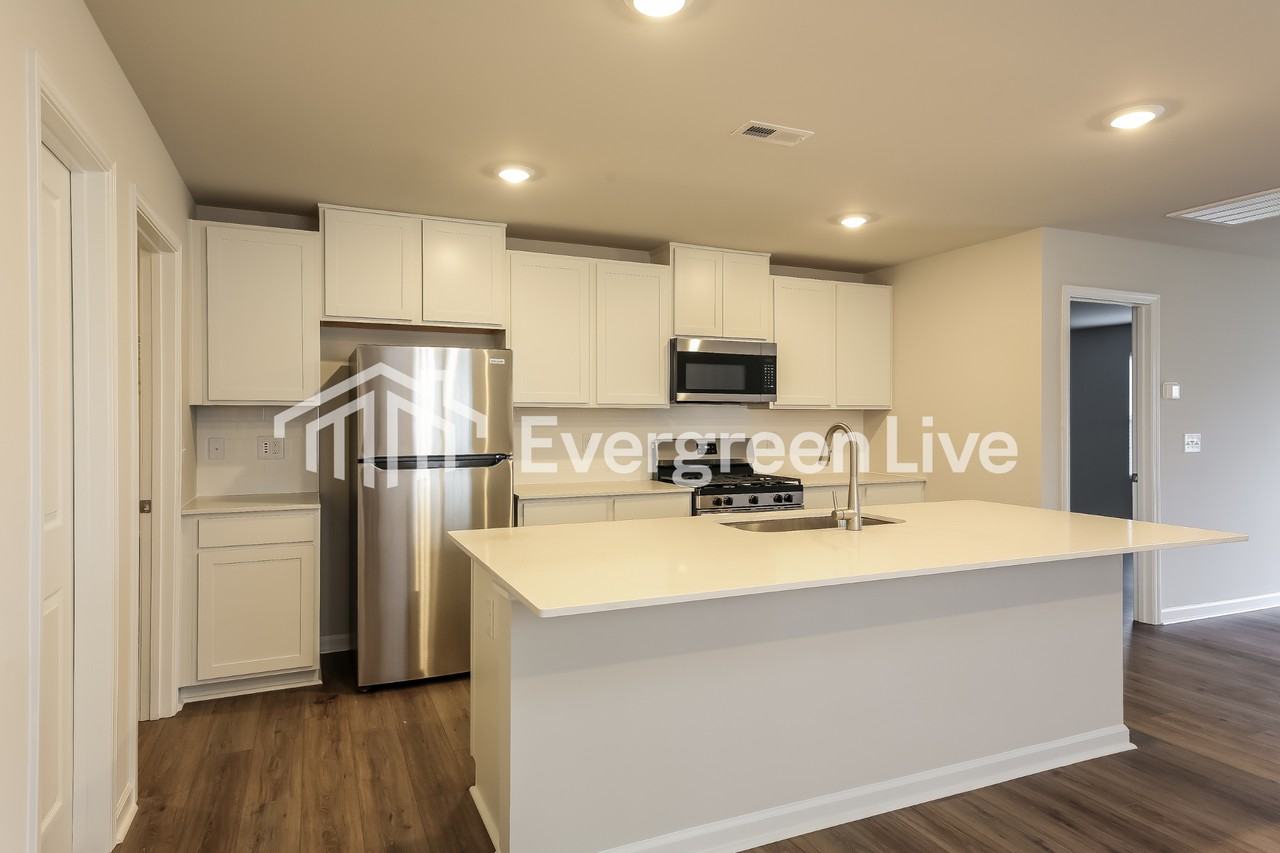 205 Stokely Way - Photo 6 of 16