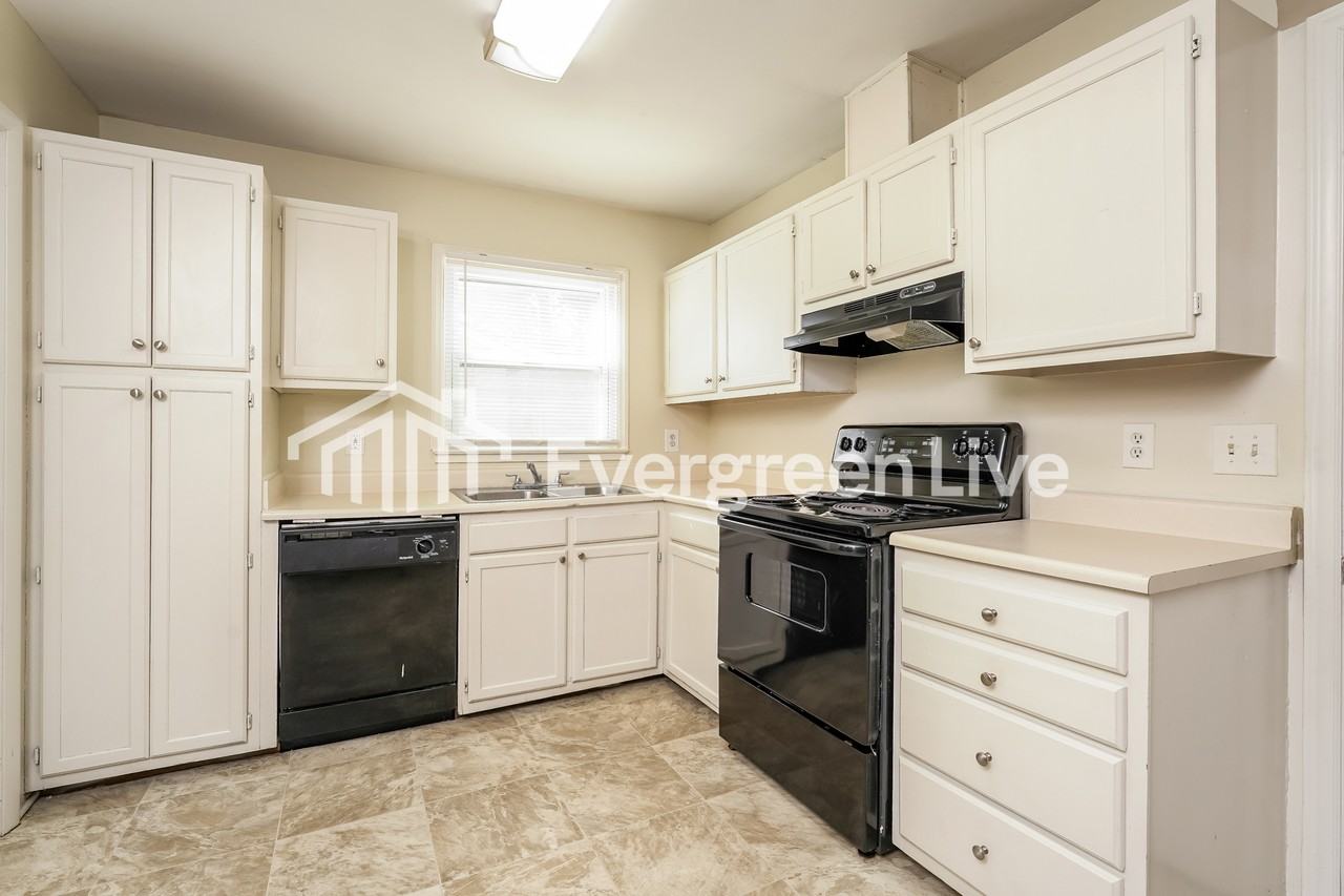 4114 Olympia Dr - Photo 6 of 15