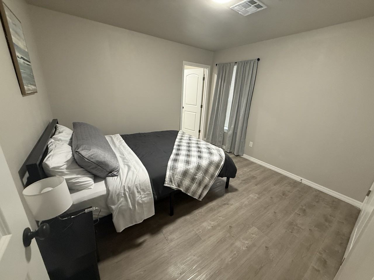 228 North Johnston Avenue - Photo 7 of 10