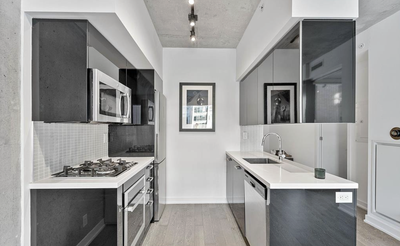 Adelaide St W & Brant St - Photo 5 of 11