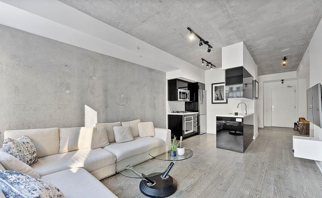 Adelaide St W & Brant St - Photo 4 of 11