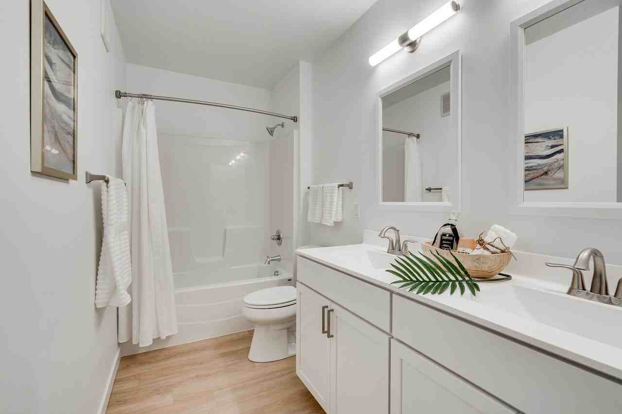 Linden Flats - Photo 4 of 23