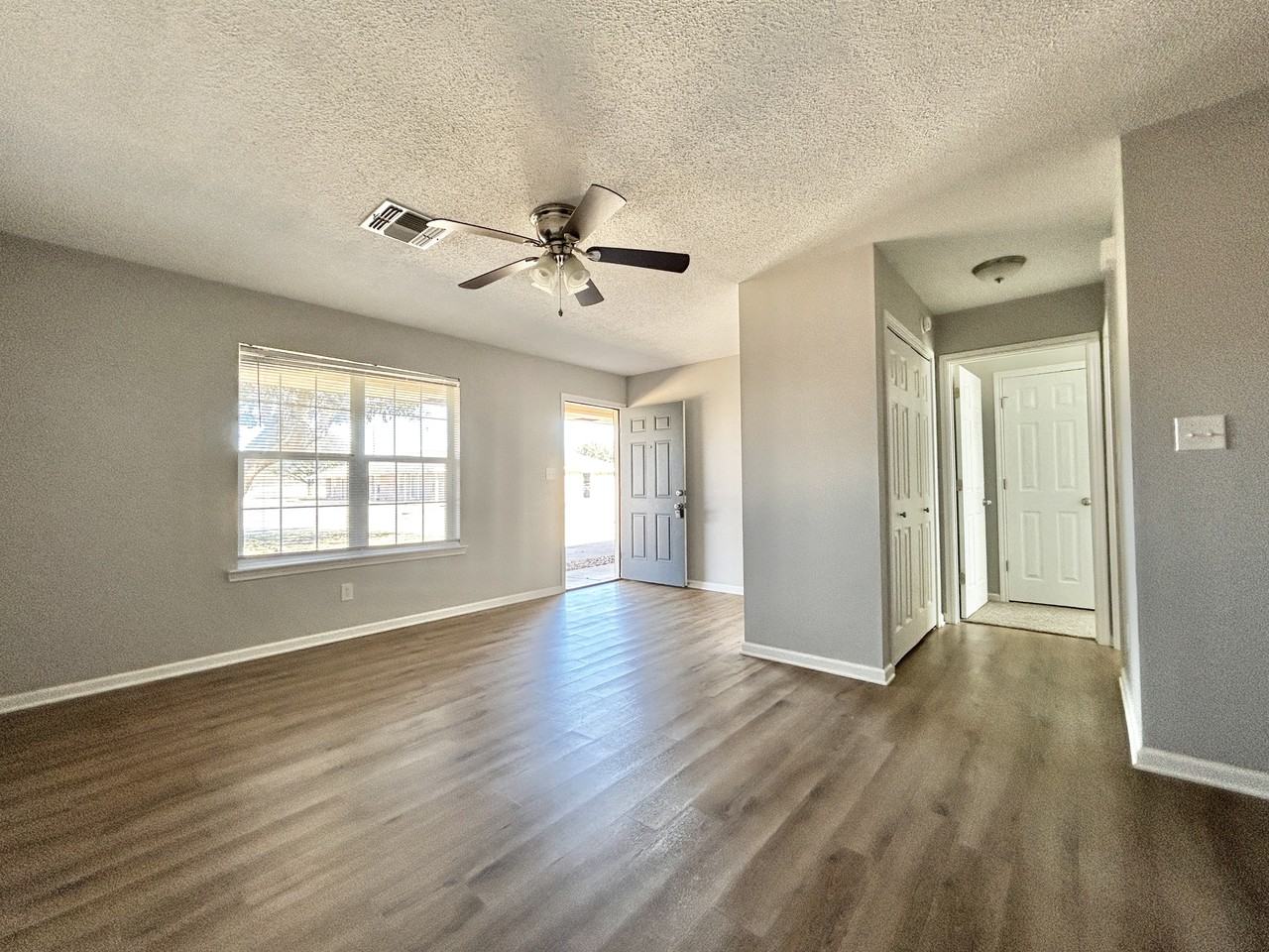 1525 Trigg Ln #804 - Photo 3 of 13