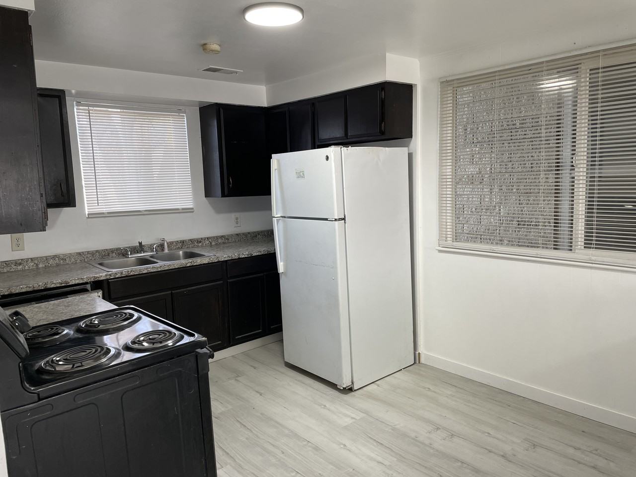 3455 Brinker Avenue - Photo 4 of 15