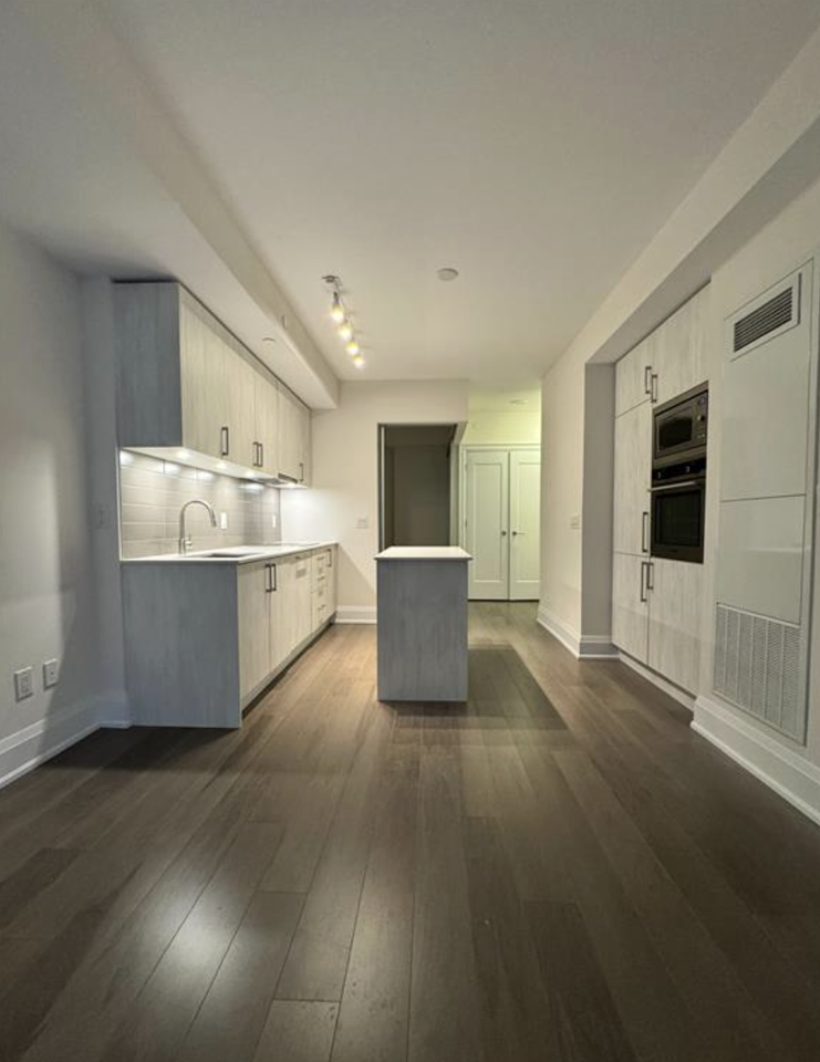 Bellair St & Cumberland St - Photo 2 of 10