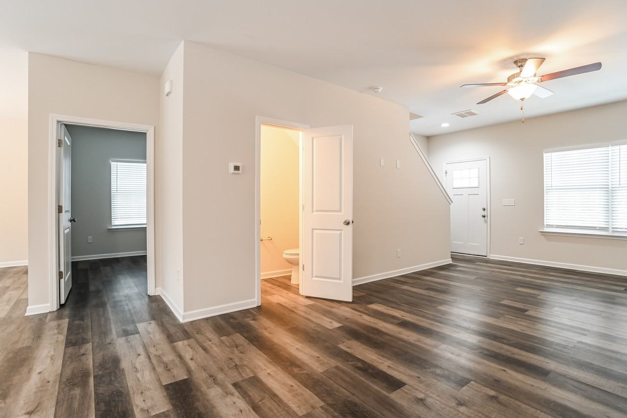 7823 7823 Bellhaven Blvd - Photo 2 of 18