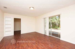 984 Oak Dr - Photo 1 of 1