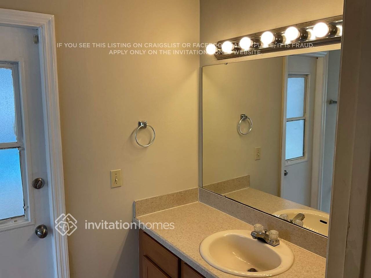 8147 Wellsmere Cir - Photo 7 of 9