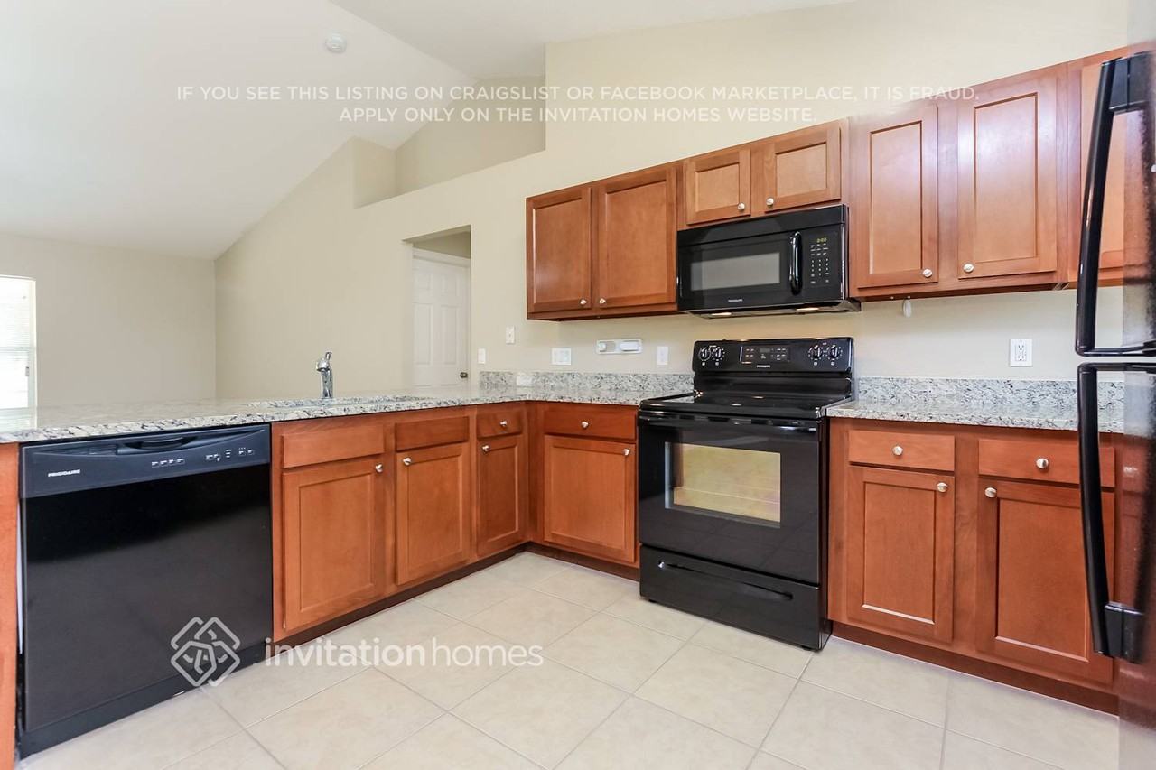 391 Vitorio St - Photo 6 of 21