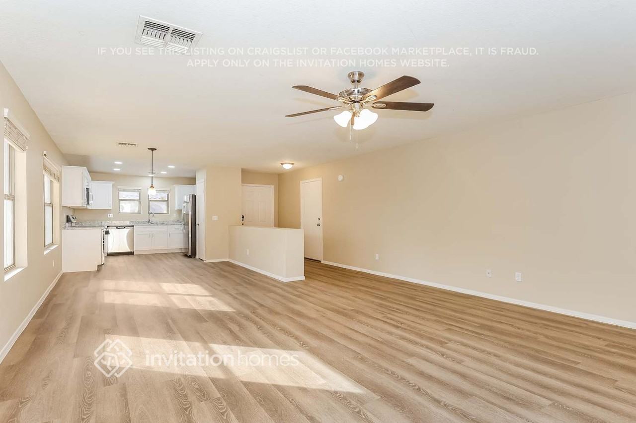 9537 W Monte Vista Rd - Photo 3 of 17