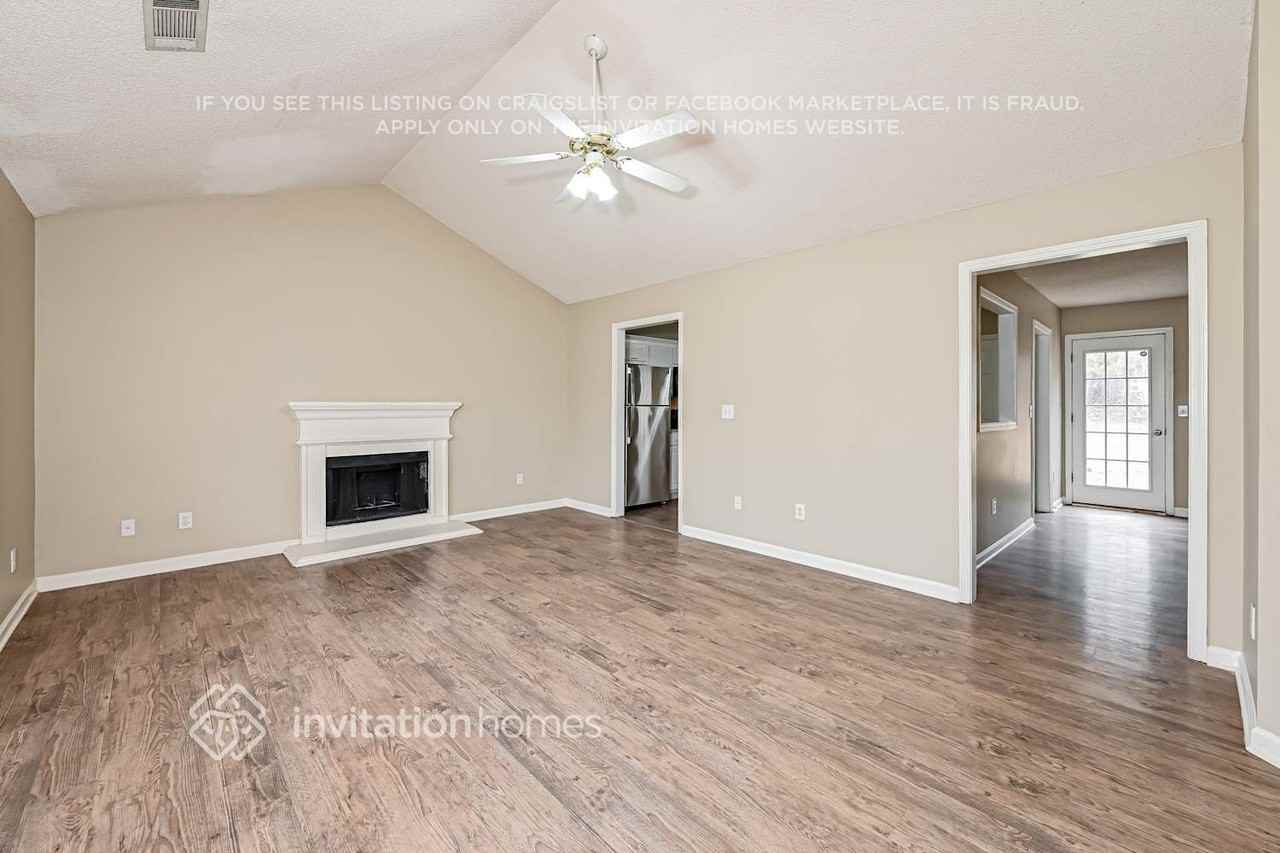 2903 Sam Calvin Dr - Photo 3 of 17