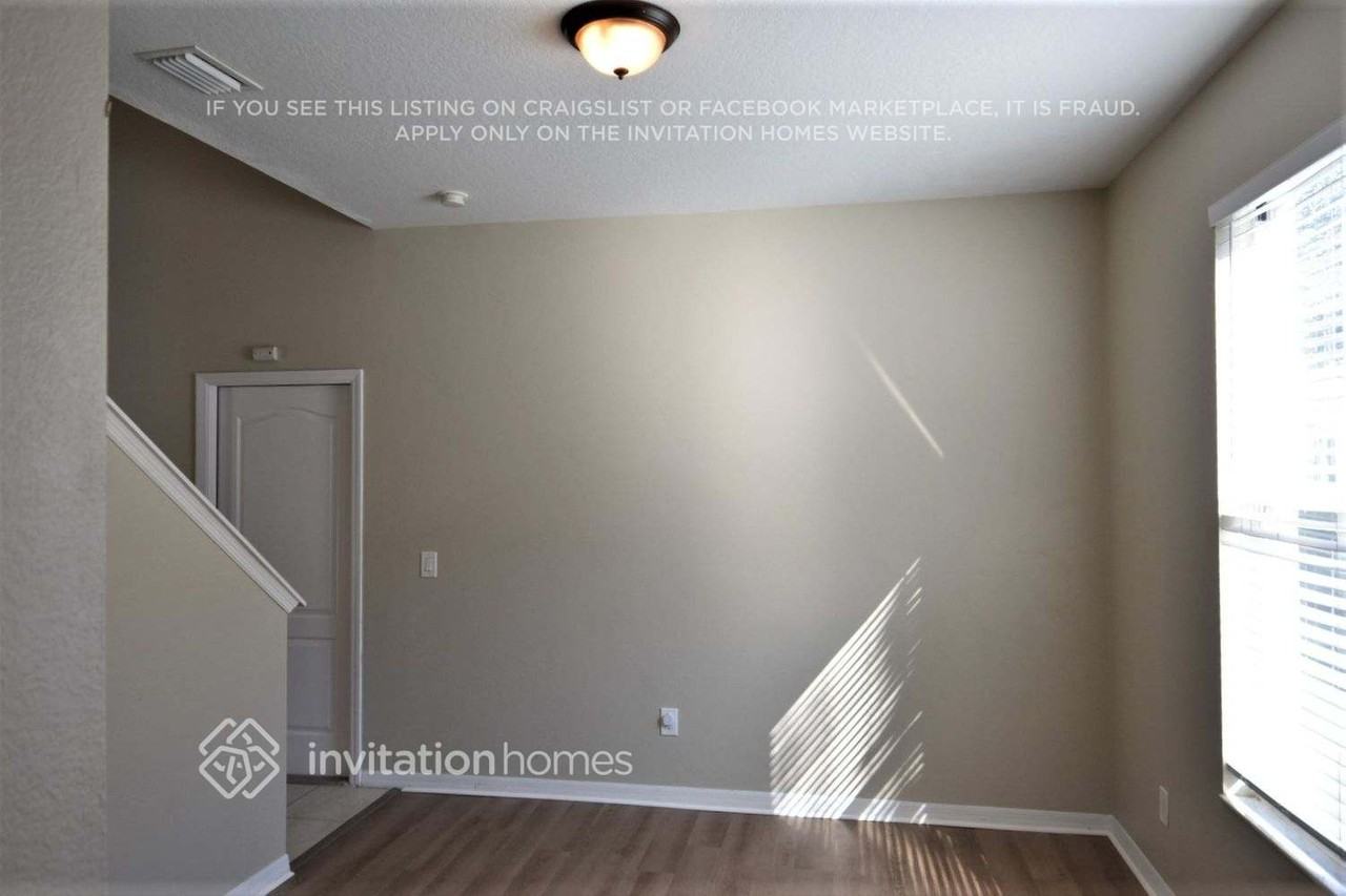 9712 Laurel Ledge Dr - Photo 2 of 18