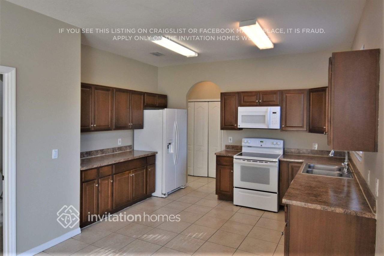 9712 Laurel Ledge Dr - Photo 6 of 18