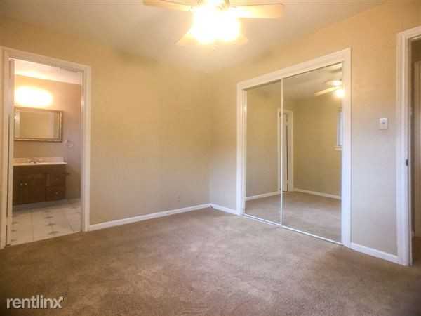 284 Elmwood St - Photo 2 of 12