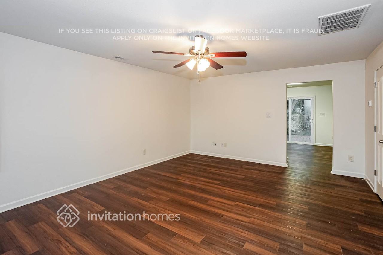 1001 Sunlight Path Dr - Photo 7 of 18